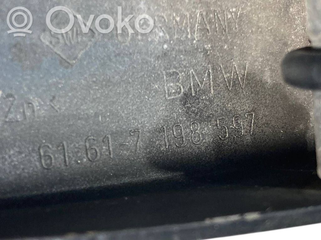 Priekšējā loga tīrītāja kājiņa