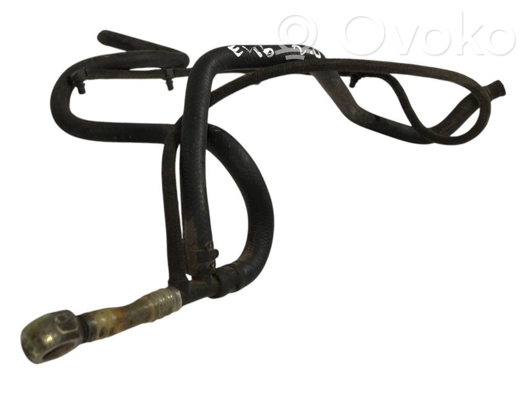 Degvielas caurulīte (-es)