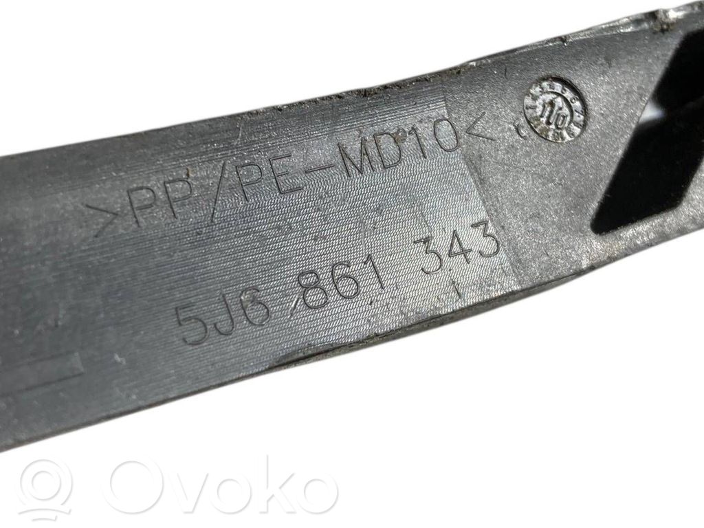 Cita veida bagāžnieka dekoratīvās apdares detaļa