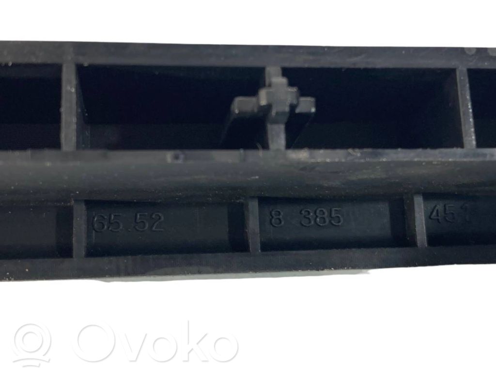 Radiouztvērēja / navigācija dekoratīvā apdare