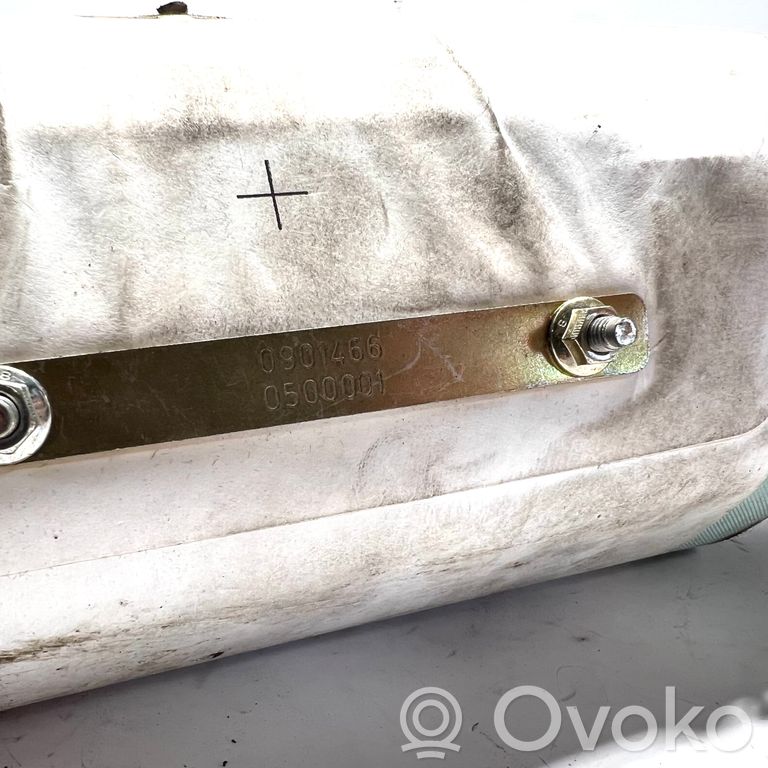 Priekšpusē gaisa spilvens