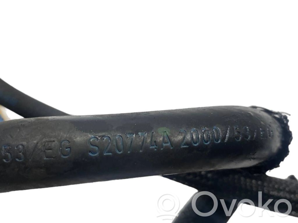 Air conditioner pipe(s) / hose(s)