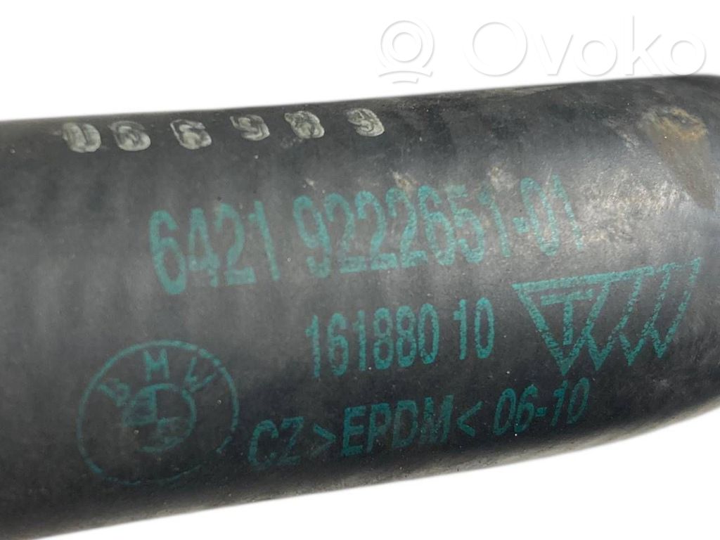 Caurulīte (-es) / šļūtene (-es)