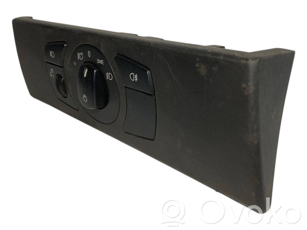 Headlight switch