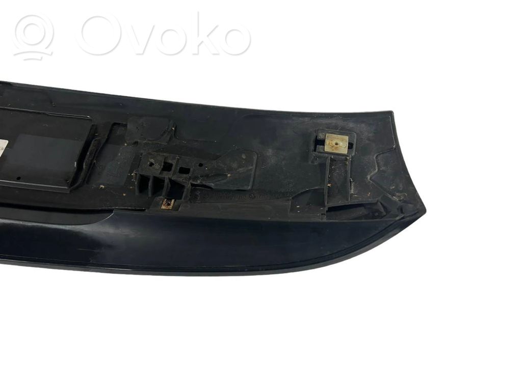 Spoiler rear cover
