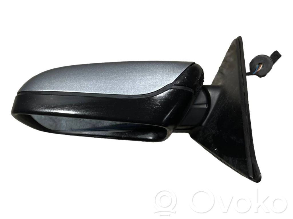 Mirror (electrically controlled)