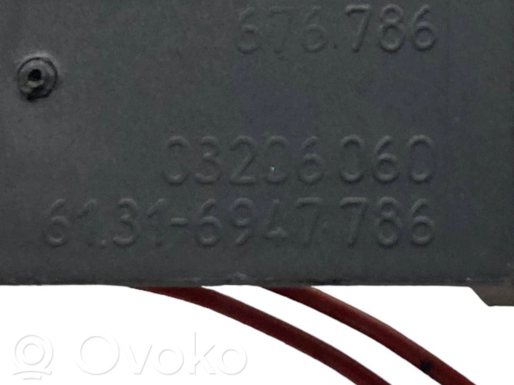 Stūres augstuma vadības slēdzis