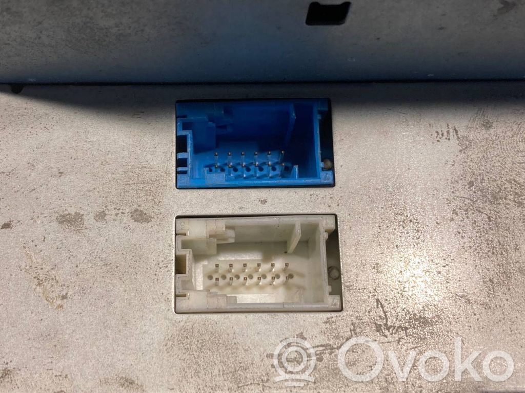 Radio / CD/DVD player / navigation