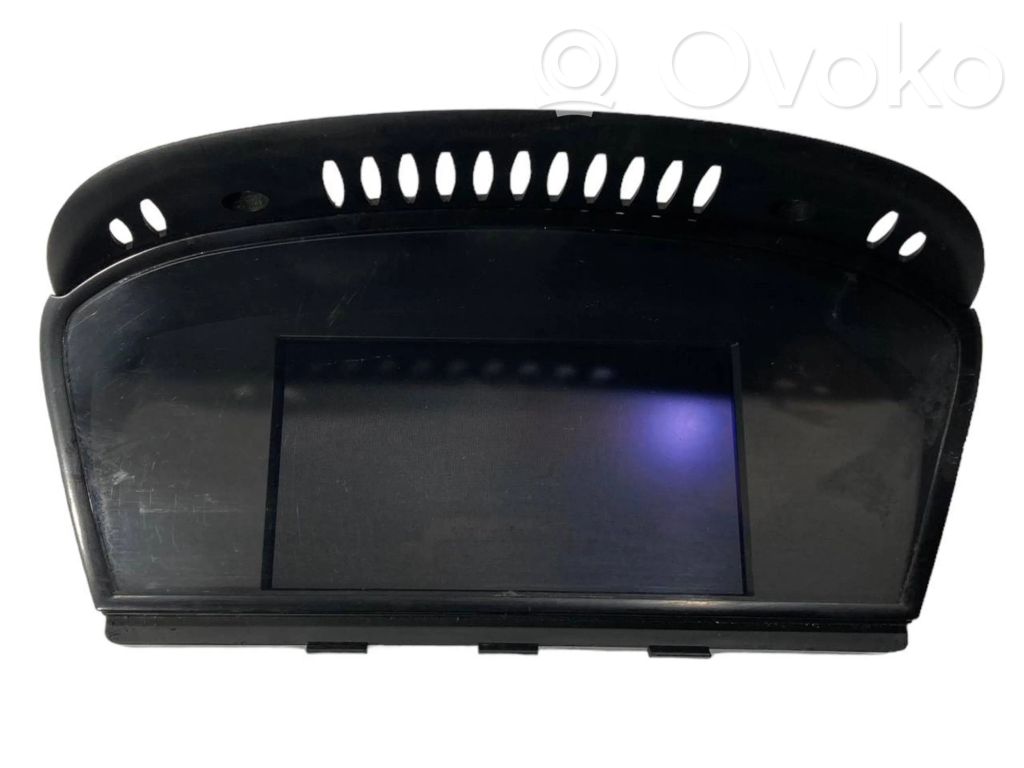 Screen / display / small screen
