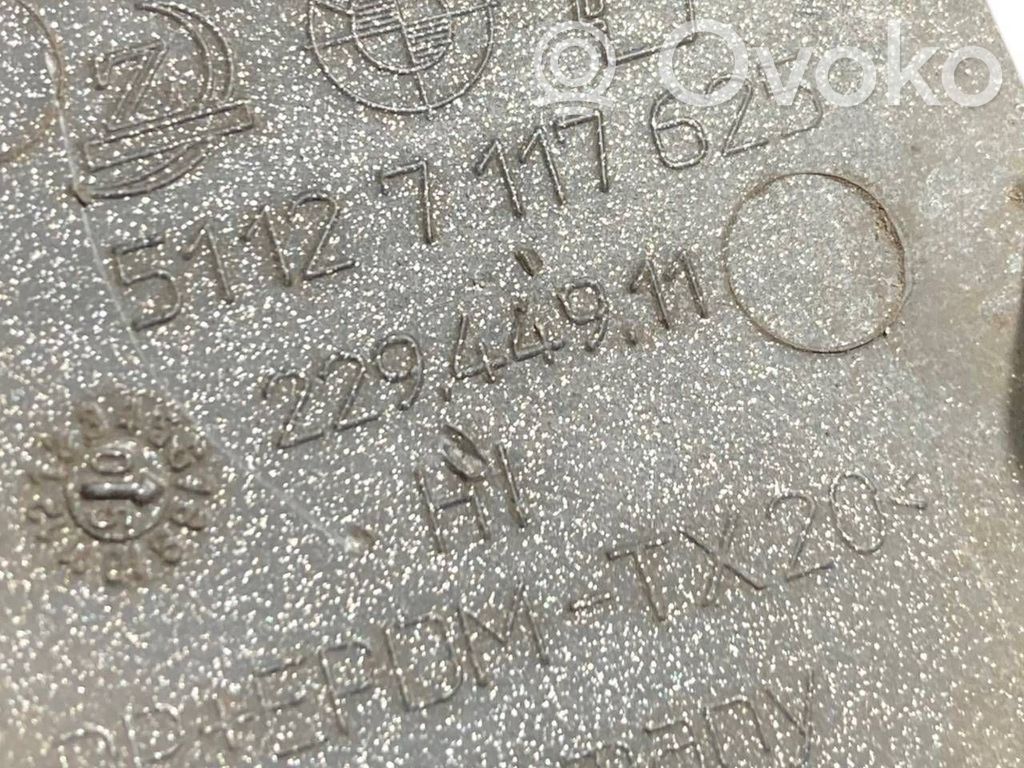 Vilkšanas āķa vāciņš bamperī