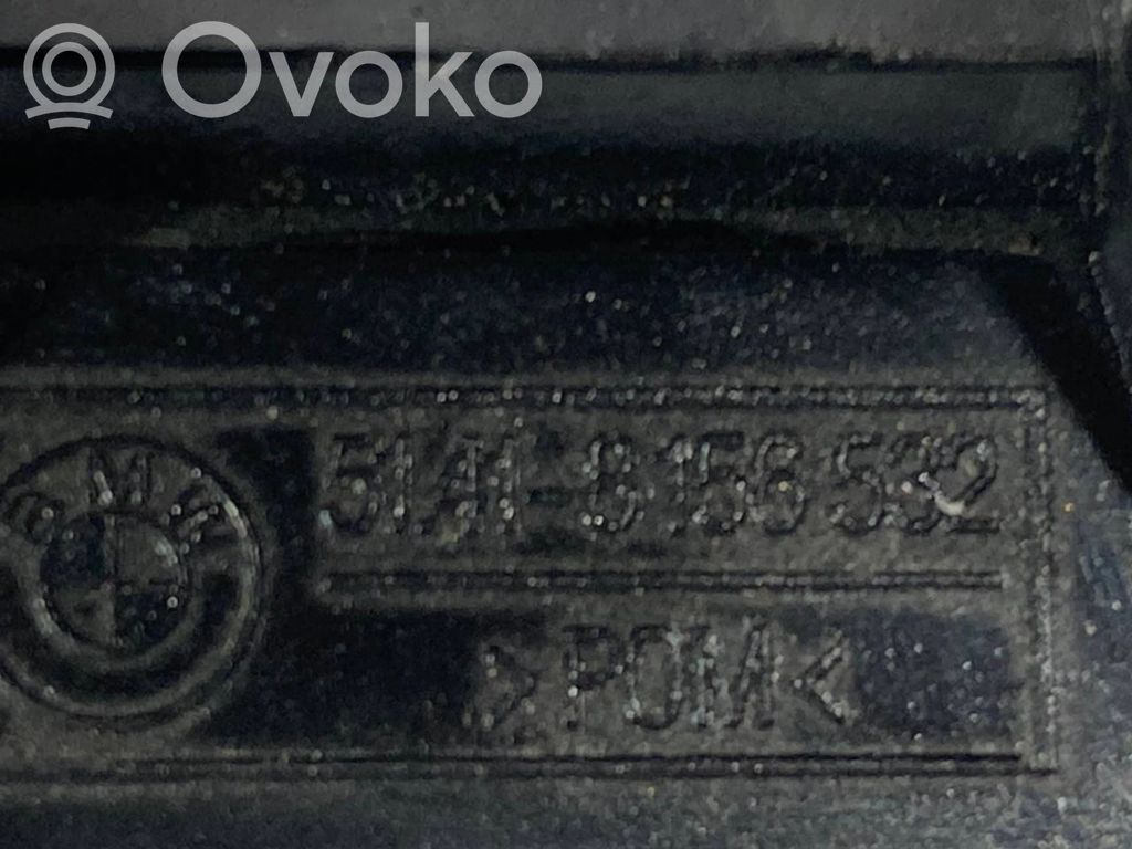 Cita veida salona detaļa