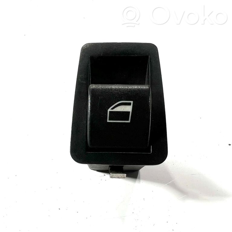 Power window switch