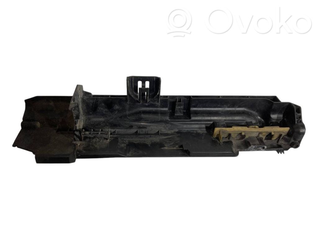Radiator(s) holder/bracket