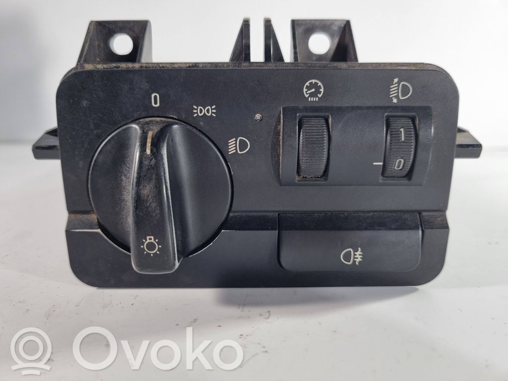 Headlight switch