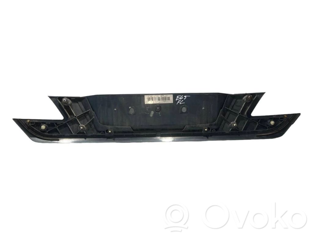 Trunk decorative trim