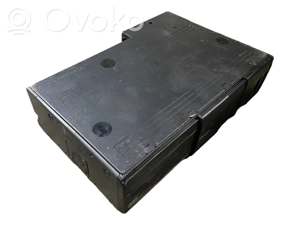CD/DVD mainītājs