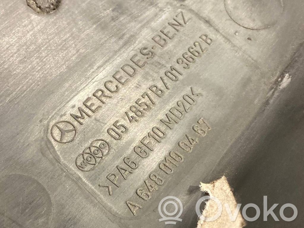 Dzinēja pārsegs (dekoratīva apdare)