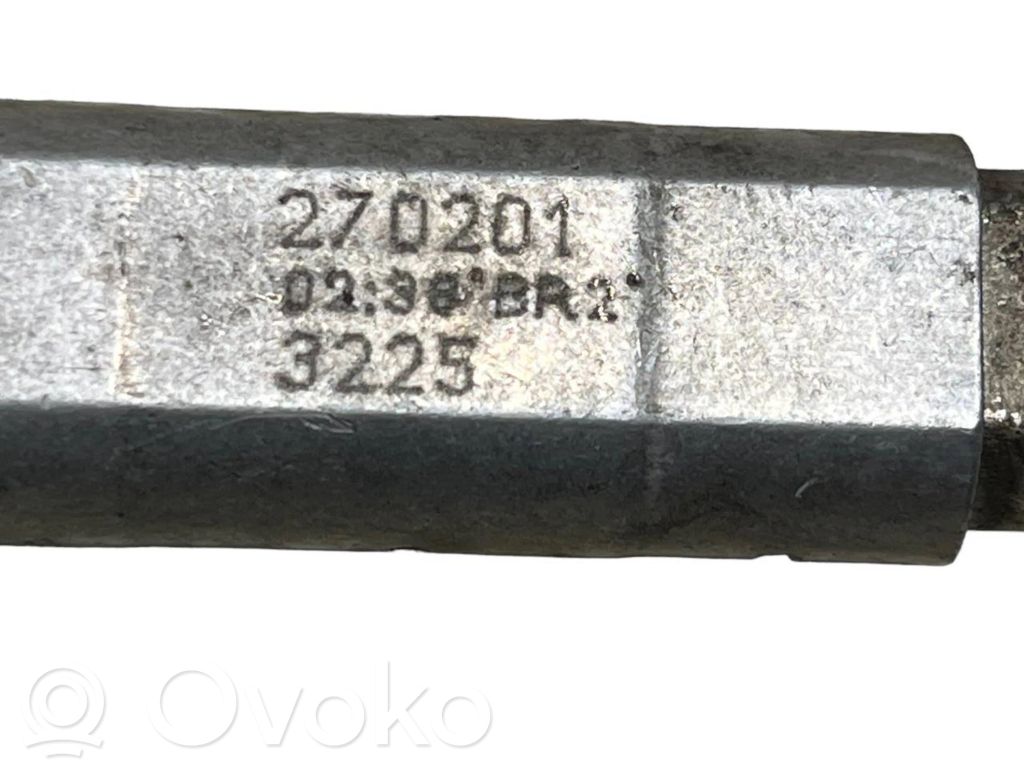 Stūresrata ass krustsavienojums