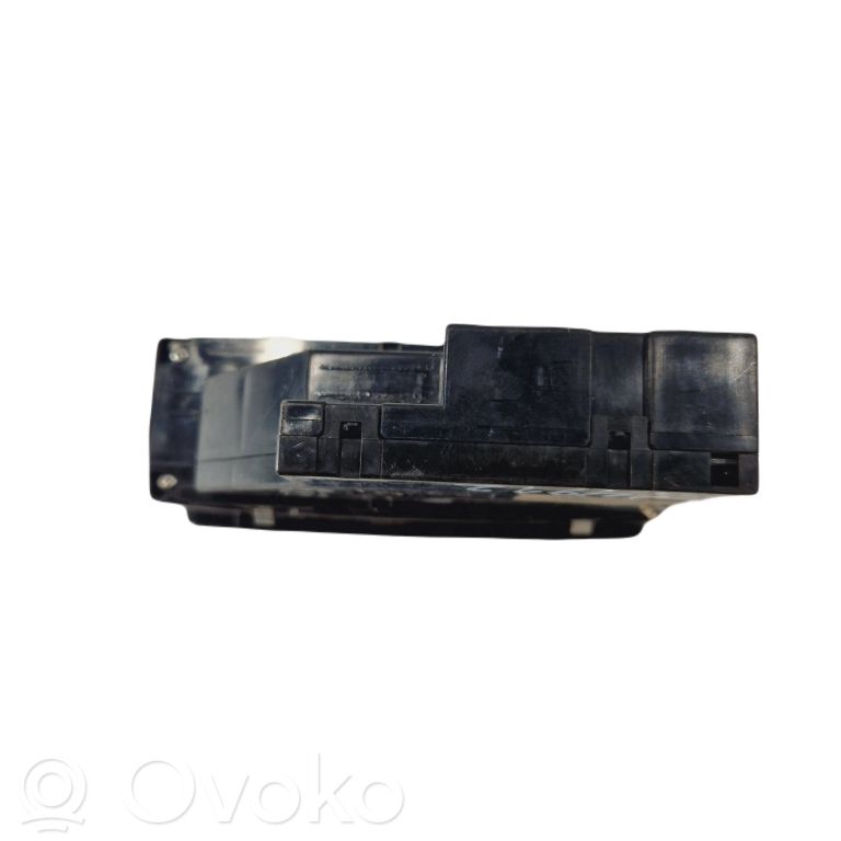 Power window switch
