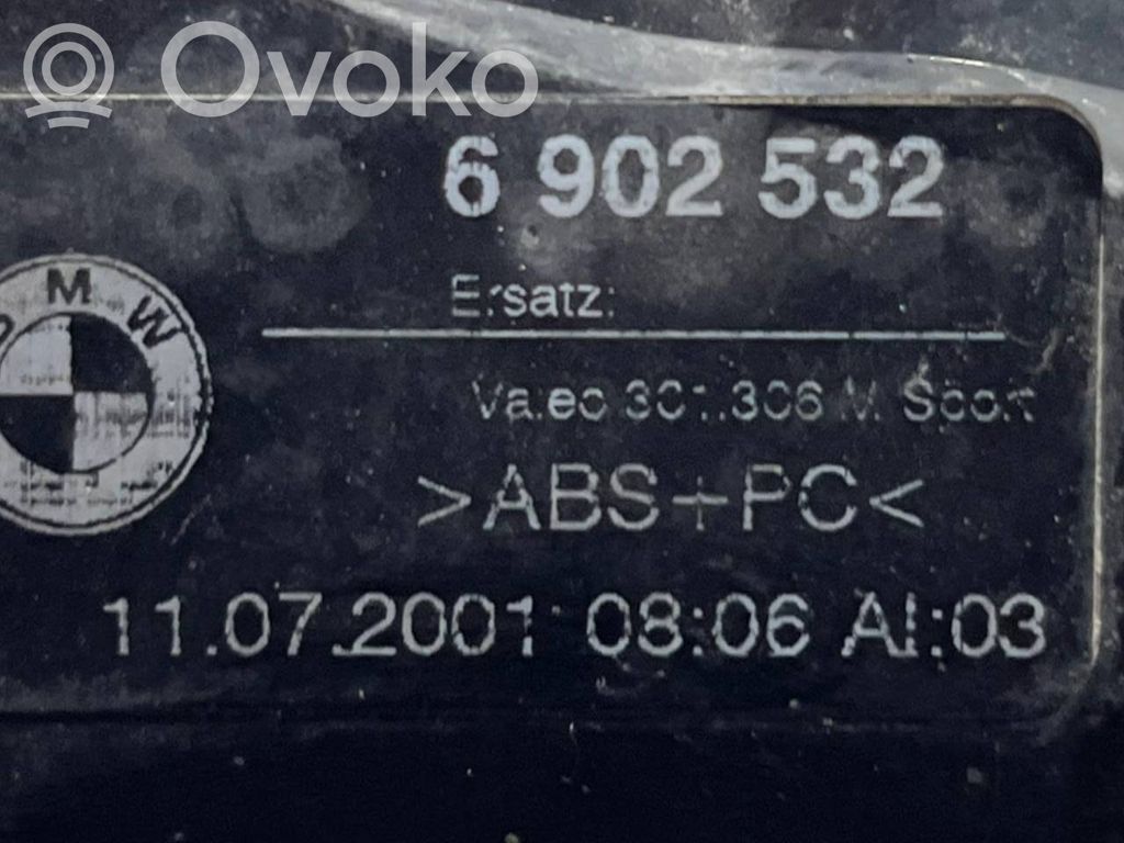 Aizmugurējais lukturis virsbūvē