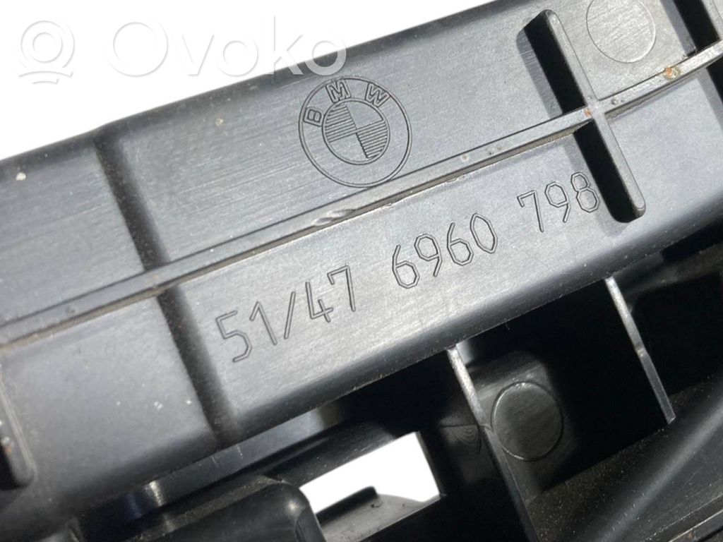 Cita veida salona detaļa