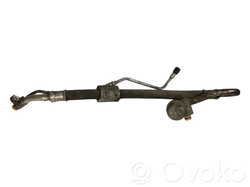 Air conditioner pipe(s) / hose(s)