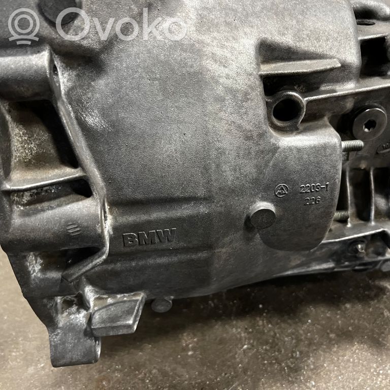 Mehāniska 5 ātrumu pārnesumkārba