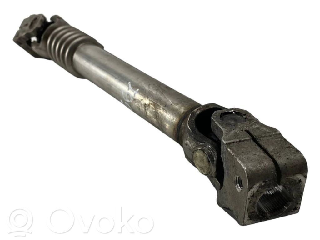 Steering wheel axle cross-joint