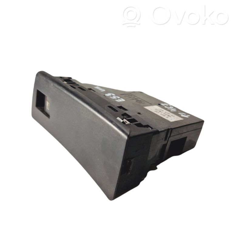 Power window switch
