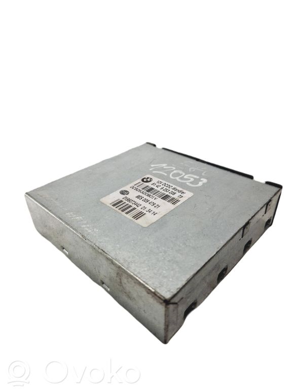 Voltage converter / converter module
