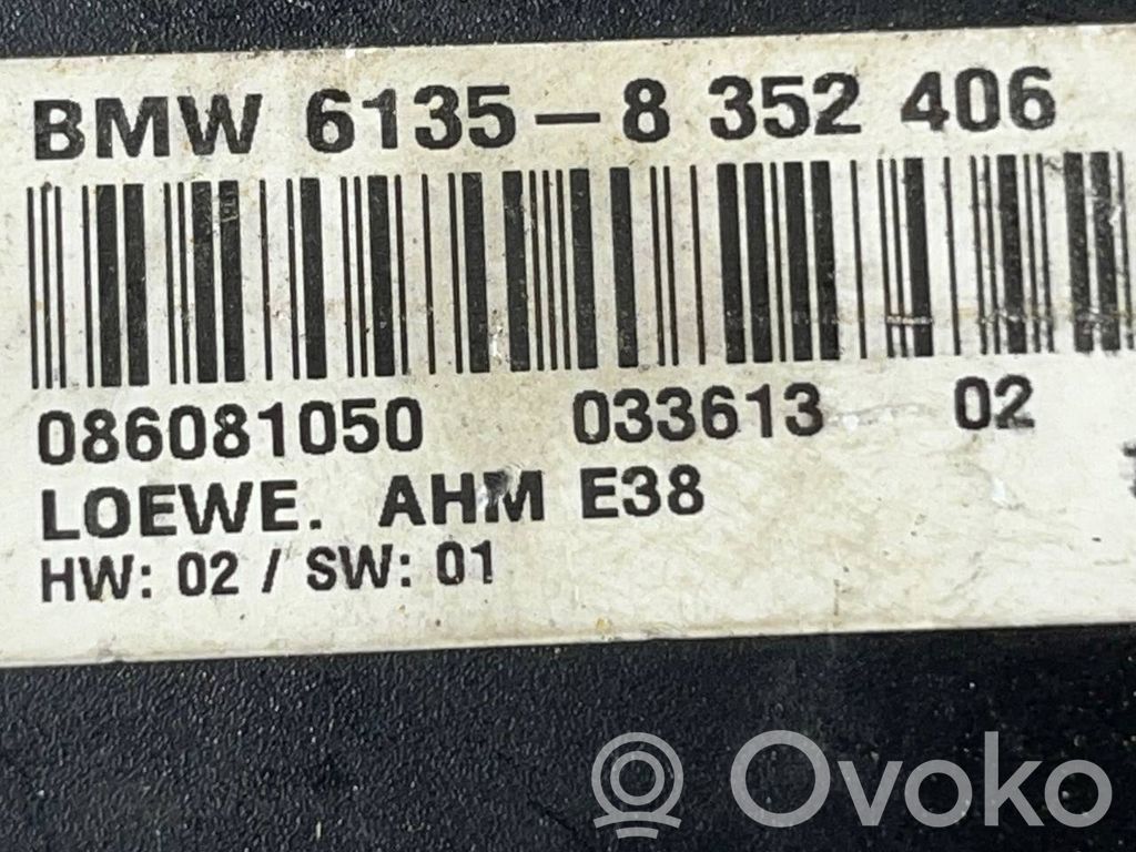 Piekabes āķa vadības bloks