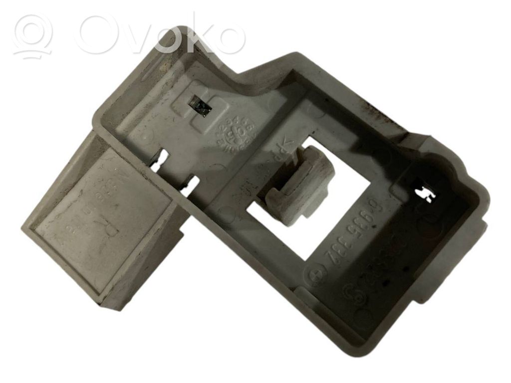 Rear lamp cover holder