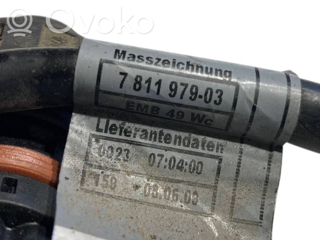 Pārnesumkārbas vadu instalācija