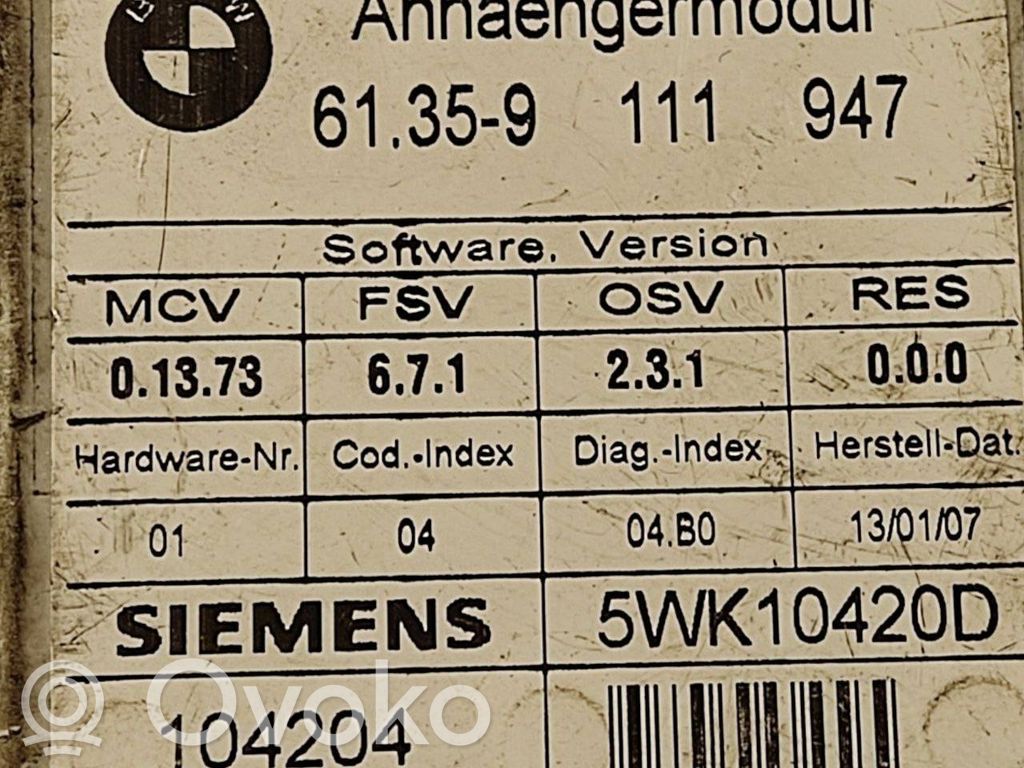 Piekabes āķa vadības bloks