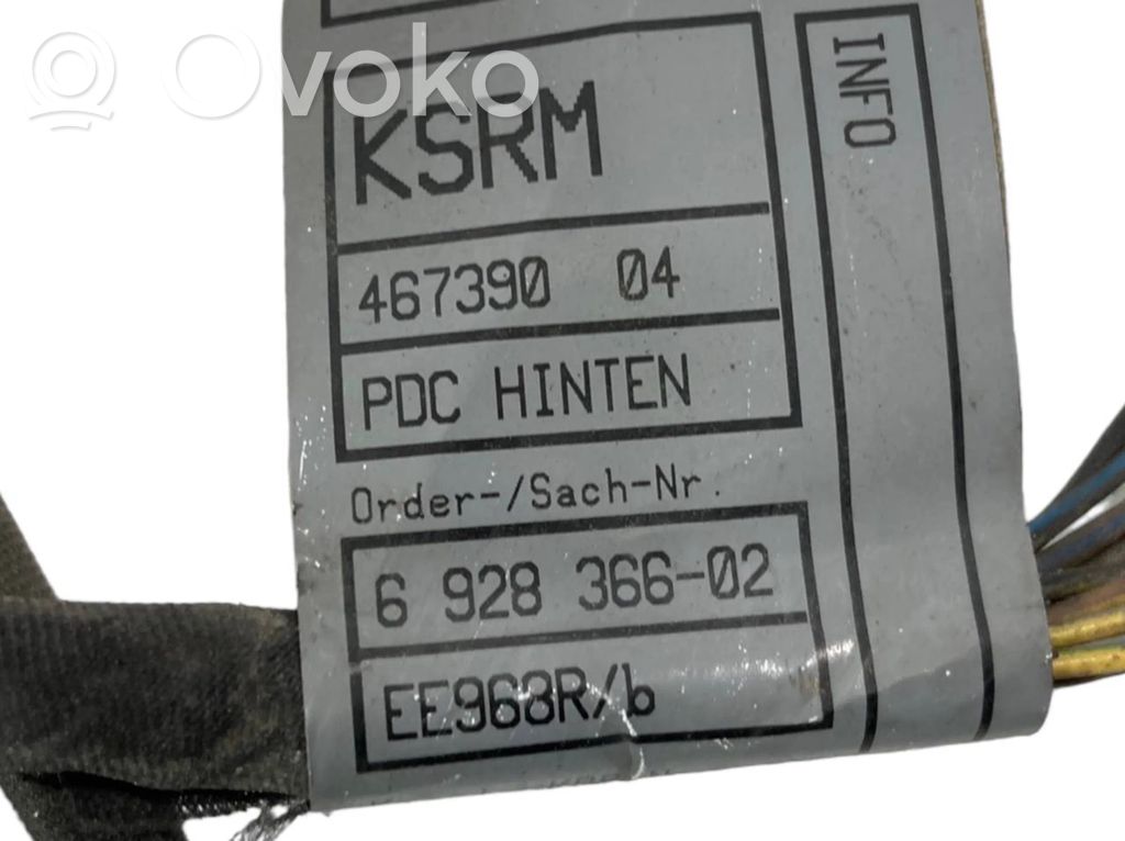 Parkošanas (PDC) sensoru vadu instalācija