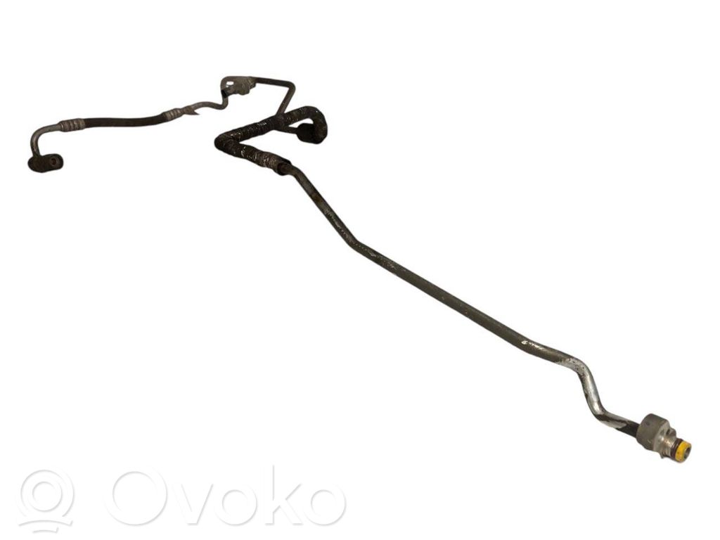 Air conditioner pipe(s) / hose(s)