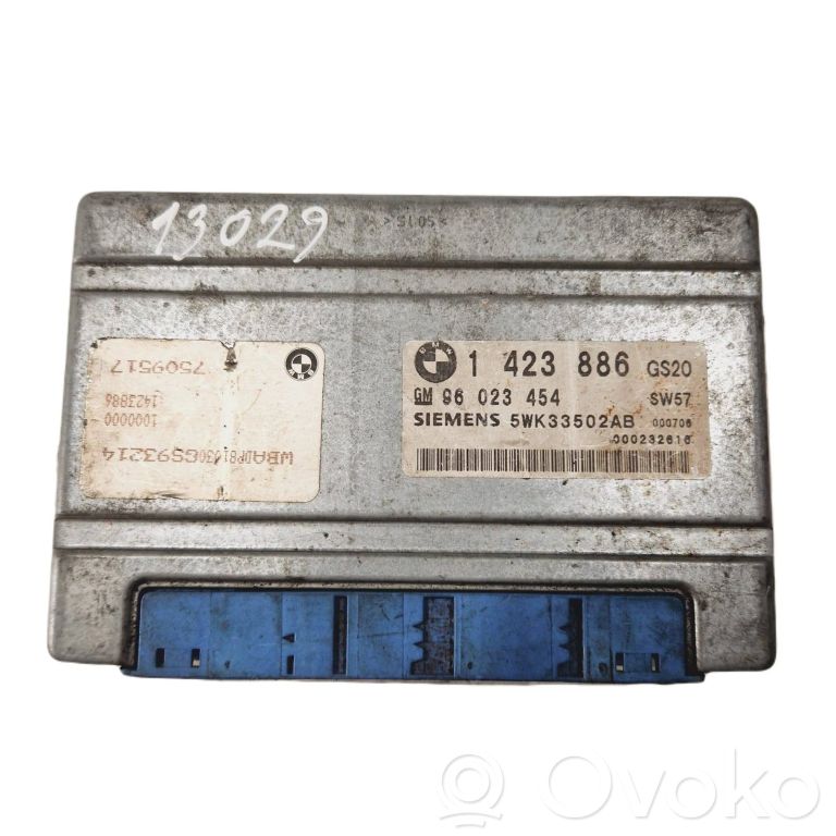 Pārnesumkārbas vadības bloks