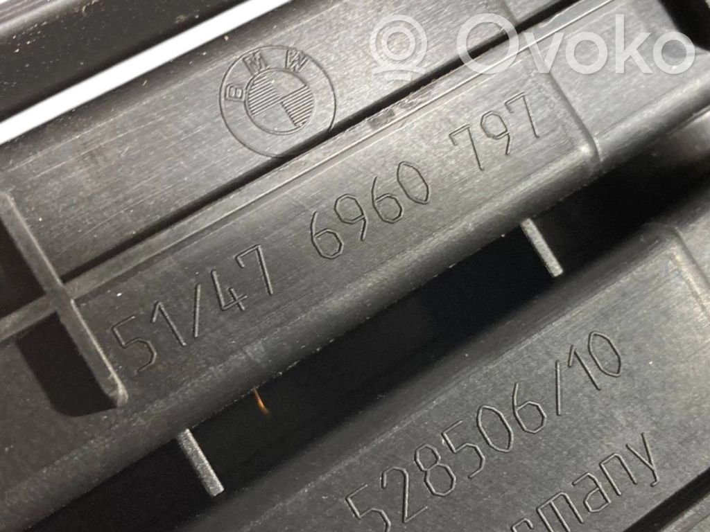 Cita veida salona detaļa