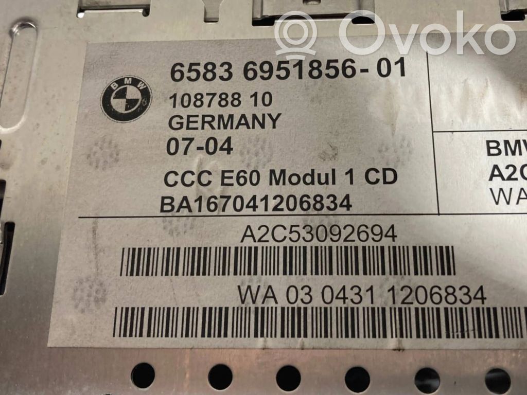 Radio / CD/DVD atskaņotājs / navigācija