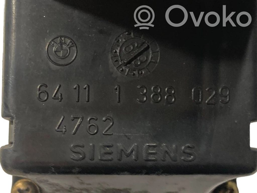 Gaisa kondicioniera / klimata kontroles / salona apsildes vadības bloks (salonā)