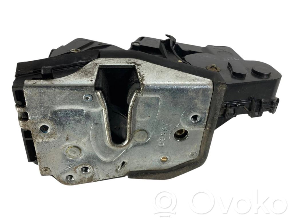 Aizmugurē slēdzene