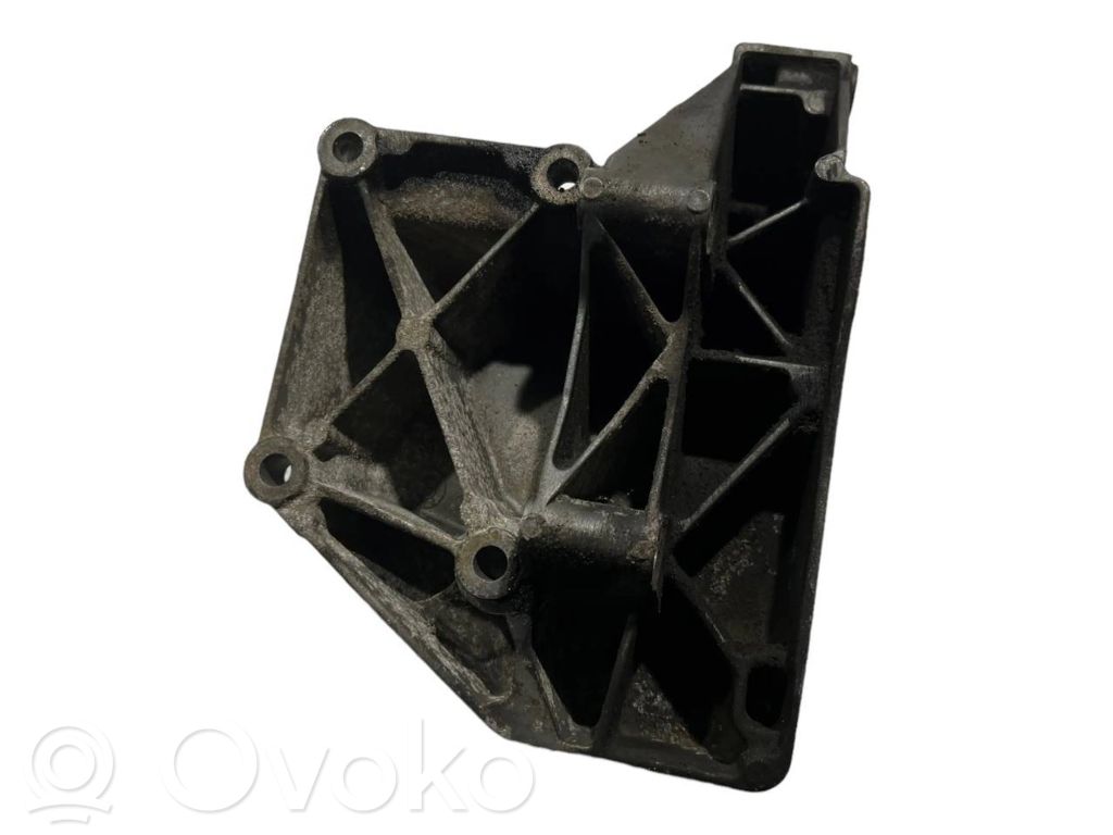 Gaisa kondicionēšanas kompresora stiprinājums