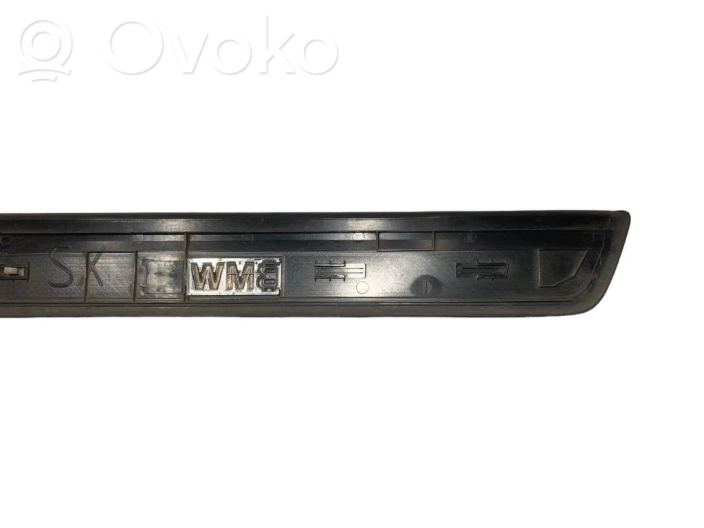 Front sill trim (inner)