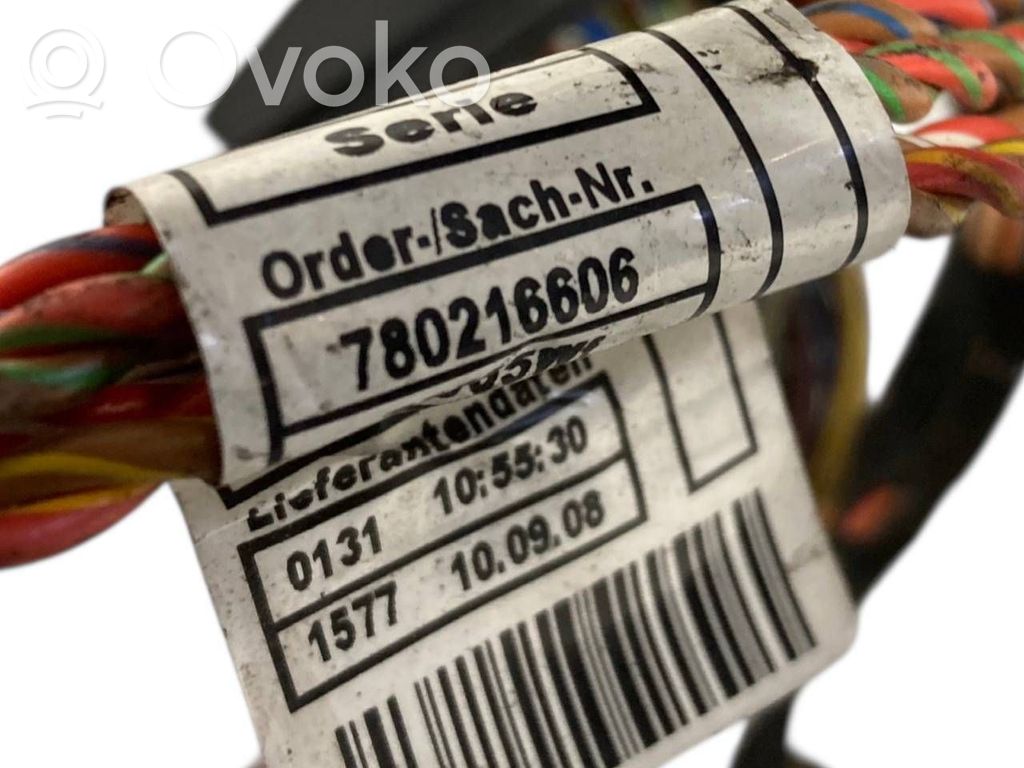 Dzinēja vadu instalācija