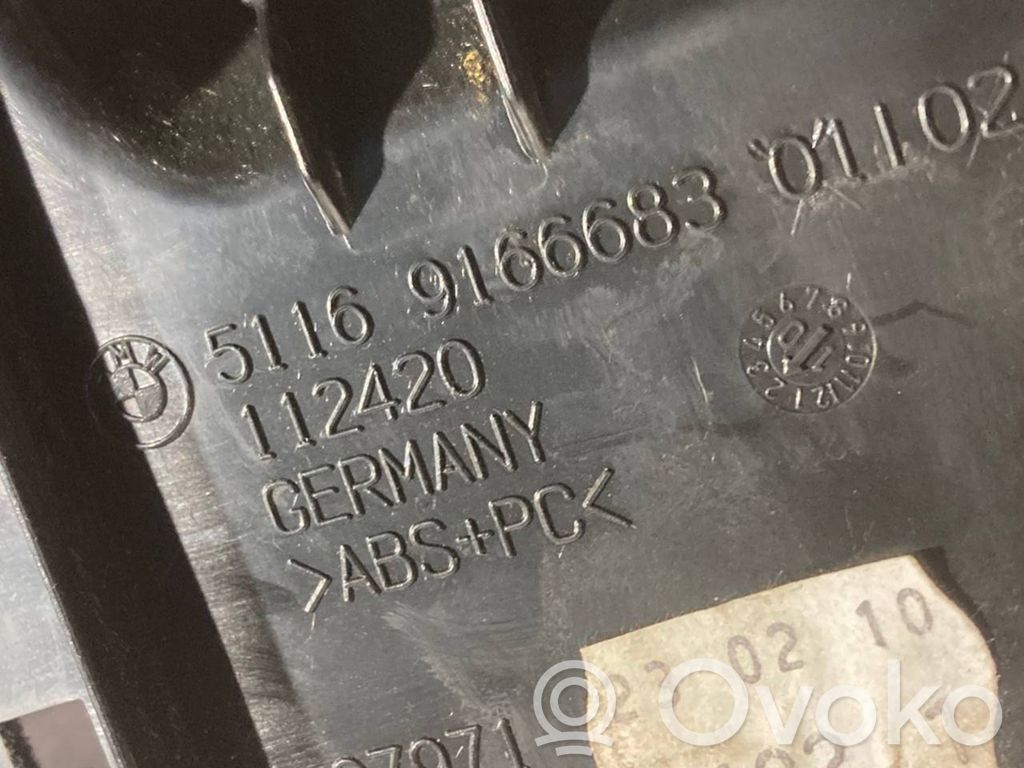 Storage compartment set