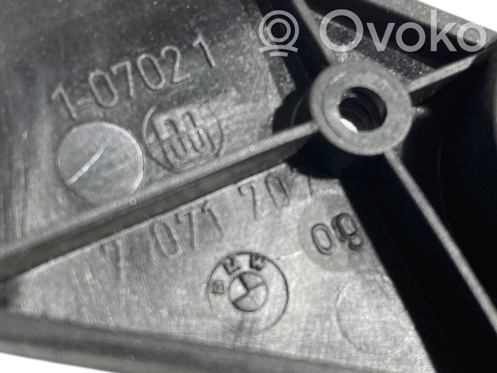 Engine hood release handle