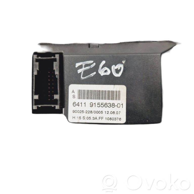 Air conditioning / climate control / interior heating control unit (in the passenger compartment)