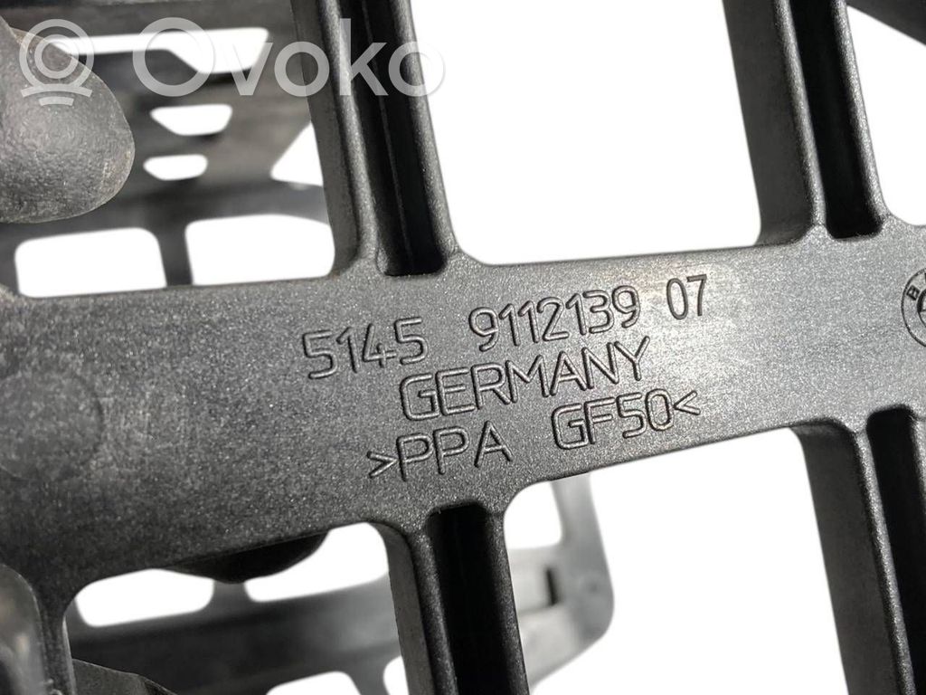 Декоративная отделка радио/навигации