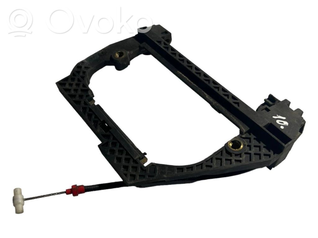 Holder/bracket for external opening handle at the front