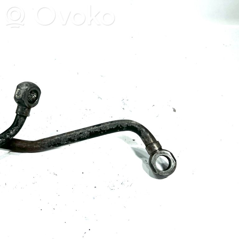 Stūres pastiprinātāja šļūtene (-es) / caurulīte (-es)